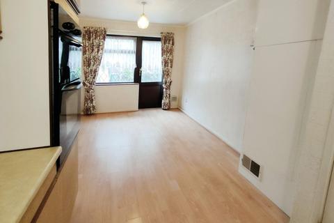 25 Barle Grove, Birmingham, B36 0TY