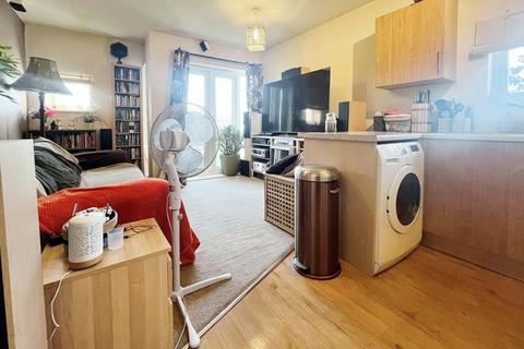 49, Hobart Point Churchfields Way, West Bromwich, B71 4FF