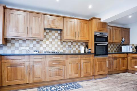 59 Trinity Road, Sutton Coldfield, B75 6TG