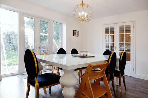 59 Trinity Road, Sutton Coldfield, B75 6TG