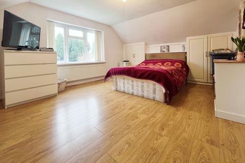 8 Fairview Avenue, Birmingham, B42 1LT
