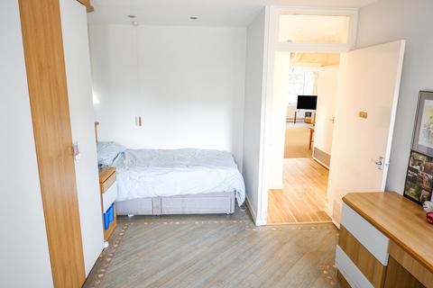 22 Sharrat Field, Sutton Coldfield, B75 6QT