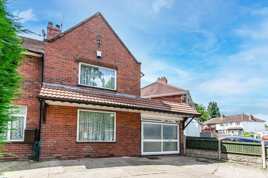 Thornbridge Avenue, Great Barr B42 4 bed end of terrace house for sale £450,000