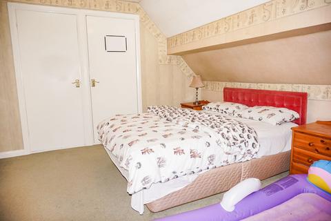 179 Maney Hill Road, Sutton Coldfield, B72 1JW