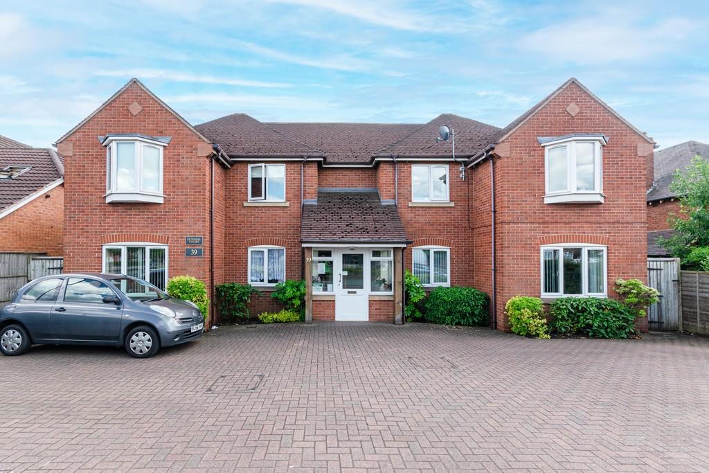 Sundial Court, Great Barr B43 2 bed apartment for sale £140,000