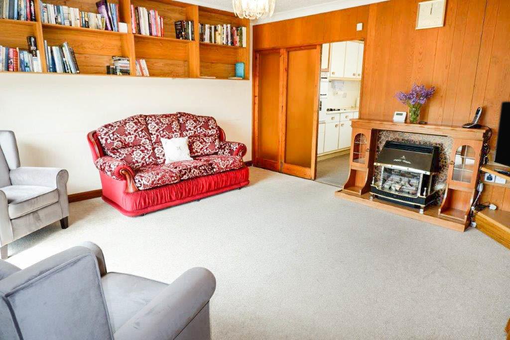 Hockley Road, Tamworth B77 3 bed semidetached bungalow for sale £300,000