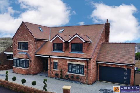 6 bedroom detached house for sale, Markham Avenue, Whitburn