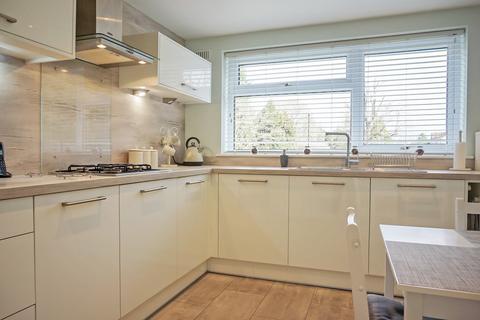 Flat 12a, Eaton Court Mulroy Road, Sutton Coldfield, B74 2PZ