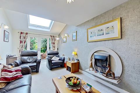 4 bedroom detached house for sale - Saxton Drive, Sutton Coldfield B74