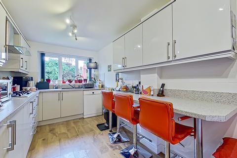 20 Saxton Drive, Sutton Coldfield, B74 4XZ