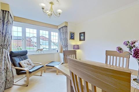 20 Saxton Drive, Sutton Coldfield, B74 4XZ