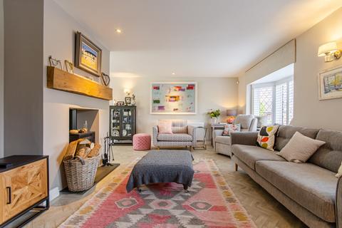 52 Dunton Close, Sutton Coldfield, B75 5QD