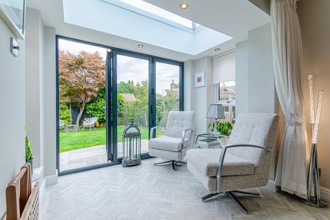 52 Dunton Close, Sutton Coldfield, B75 5QD