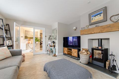 52 Dunton Close, Sutton Coldfield, B75 5QD