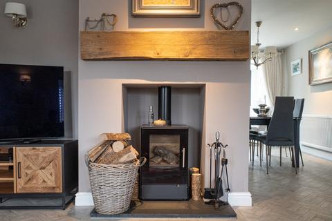52 Dunton Close, Sutton Coldfield, B75 5QD
