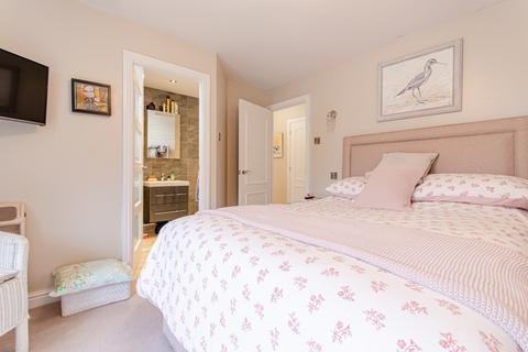 52 Dunton Close, Sutton Coldfield, B75 5QD