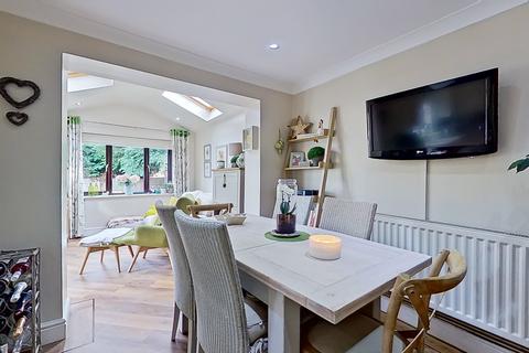 8 Cattock Hurst Drive, Sutton Coldfield, B72 1XG
