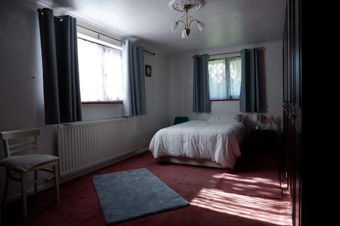 9 Lydia Croft, Sutton Coldfield, B74 4XD