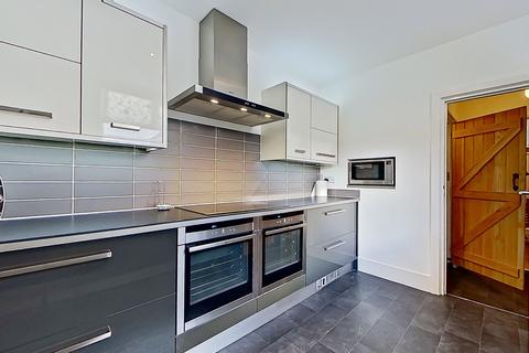 40 Walsall Road, Four Oaks, Sutton Coldfield, B74 4QR