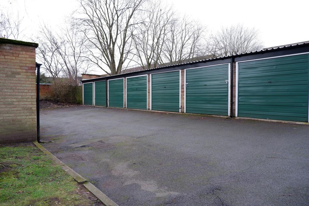 Lichfield Road, Sutton Coldfield B74 2 bed apartment for sale £160,000