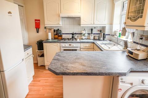 10 Bates Close, Sutton Coldfield, B76 1TL