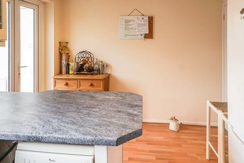 10 Bates Close, Sutton Coldfield, B76 1TL