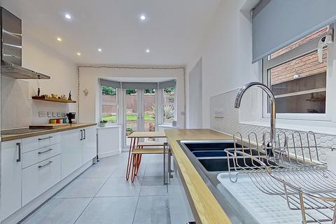 18 Langley Park Way, Sutton Coldfield, B75 7NX