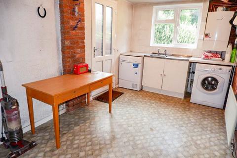 8 Chatsworth Close, Sutton Coldfield, B72 1XJ