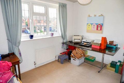 8 Chatsworth Close, Sutton Coldfield, B72 1XJ