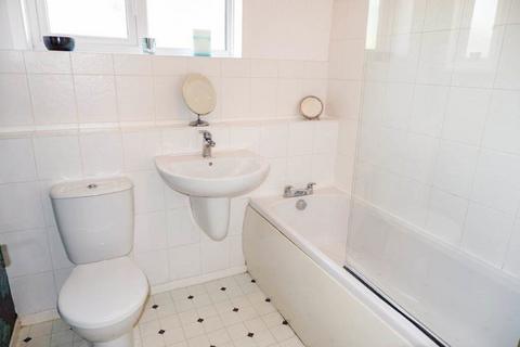 8 Chatsworth Close, Sutton Coldfield, B72 1XJ