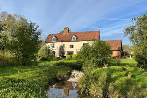 Ivy Farm Darrow Green Road, Denton, Harleston, IP20 0AY