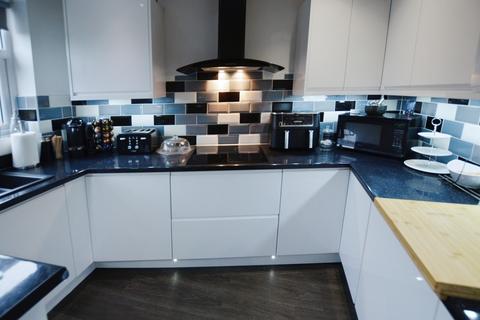 3 Cookesley Close, Birmingham, B43 7LD