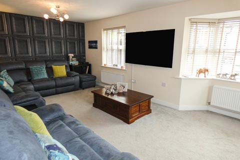 17 Cornflower Close, Tamworth, B79 0EL
