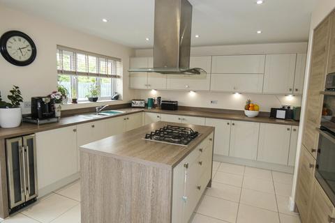 17 Cornflower Close, Tamworth, B79 0EL