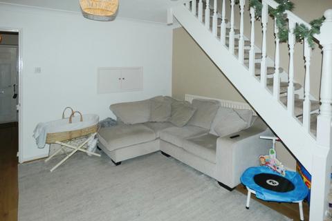 24 Meadow Close, Kingsbury, Tamworth, B78 2NR