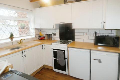 24 Meadow Close, Kingsbury, Tamworth, B78 2NR