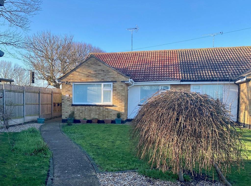 Queen Berthas Avenue, Birchington, Kent 2 bed semidetached bungalow for sale £320,000