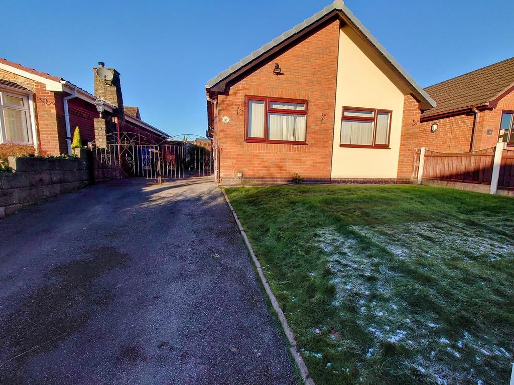 Tern Avenue, Kidsgrove, StokeonTrent 2 bed detached bungalow for sale