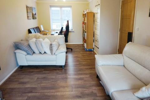 Flat 8, 81 Warren House Walk, Sutton Coldfield, B76 1TS