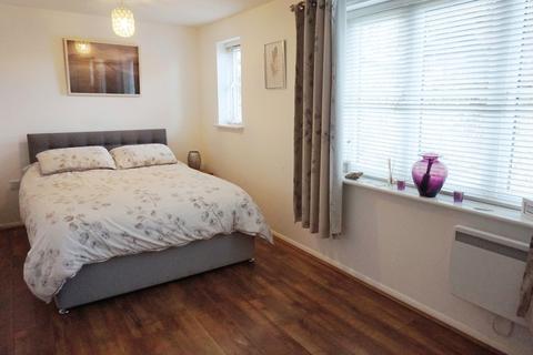Flat 8, 81 Warren House Walk, Sutton Coldfield, B76 1TS