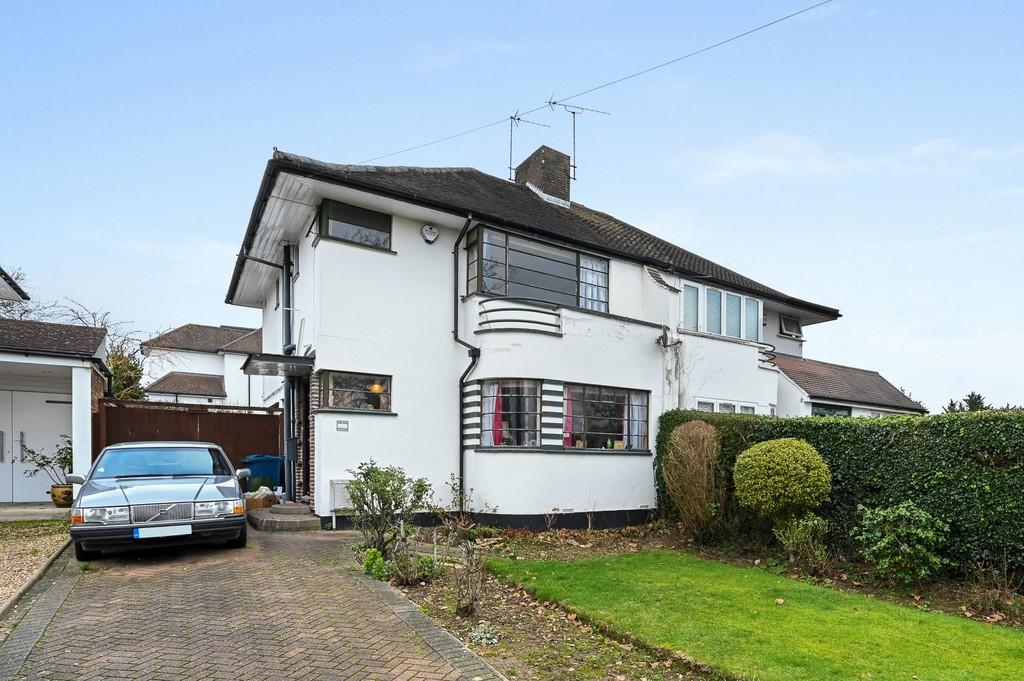 Boxtree Road, Harrow 3 bed semidetached house for sale £625,000
