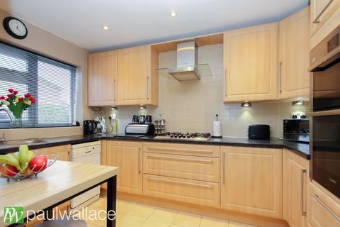 84 Clyfton Close, Broxbourne, EN10 6NY