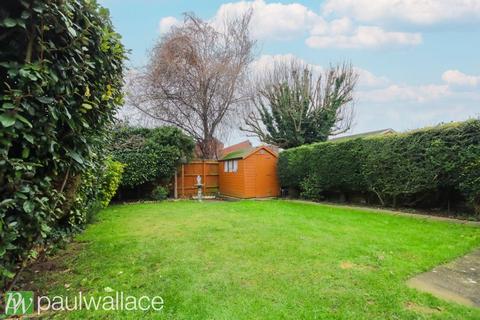 84 Clyfton Close, Broxbourne, EN10 6NY