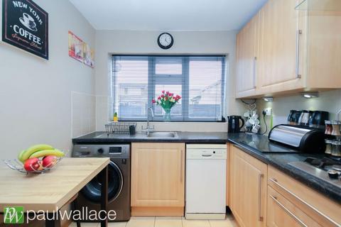 84 Clyfton Close, Broxbourne, EN10 6NY