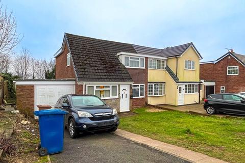 4 bedroom semi-detached house for sale - Leafenden Avenue, Burntwood, WS7 4UU