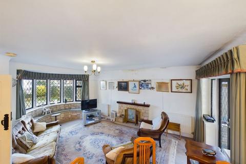 31 Park Avenue, Caterham, CR3 6AH