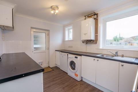 4 bedroom end of terrace house for sale, Kingsham Road, Chichester