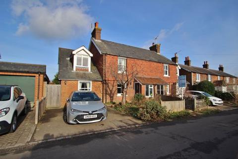 3 bedroom semi-detached house for sale - East Street, Mayfield