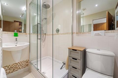 Flat 5, 39 Albion Road, Sutton, SM2 5TA