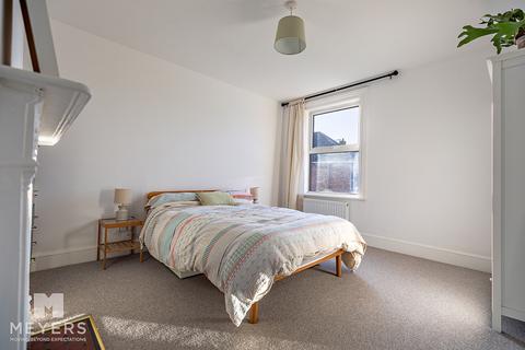 16 Acton Road, Bournemouth, BH10 4DW